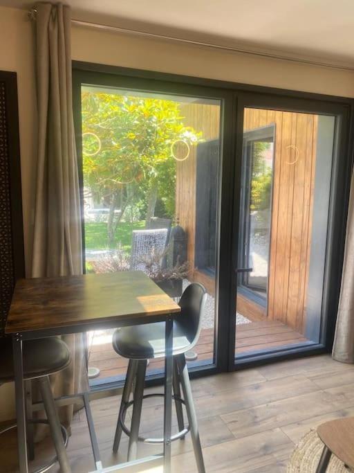 Apartamento A Lombre Du Magnolia LʼIsle-sur-la-Sorgue Exterior foto